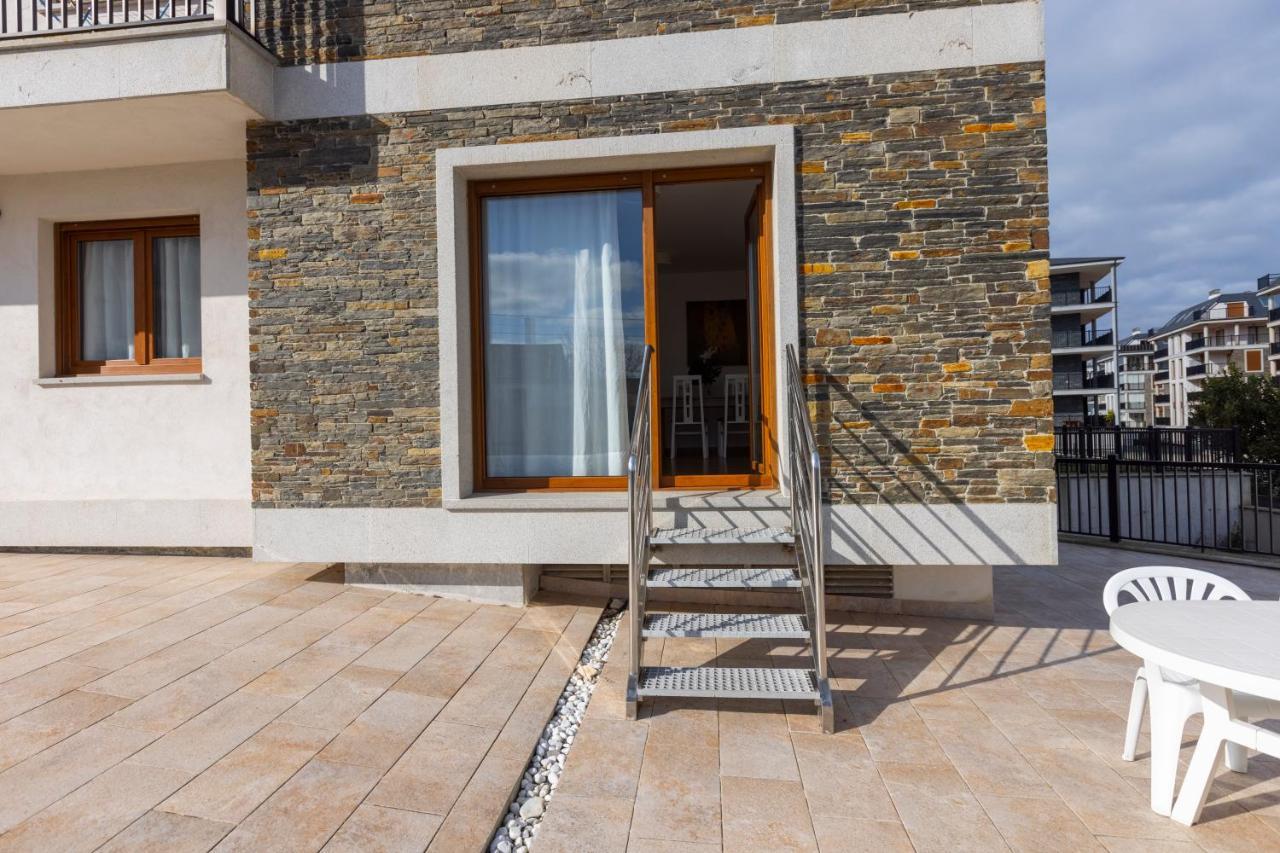 Apartamentos Playa de LLAS Foz Exterior foto